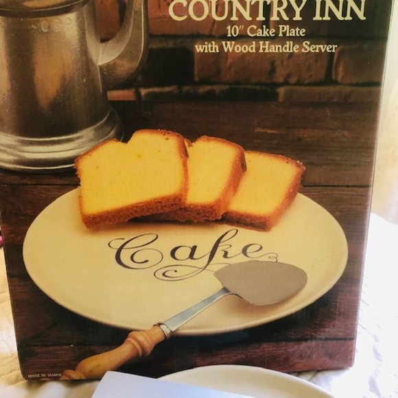Country Inn 10" Heavy Cake Plate with Wood Handle Server-Vintage/New in Open Box - Picture 1 of 4